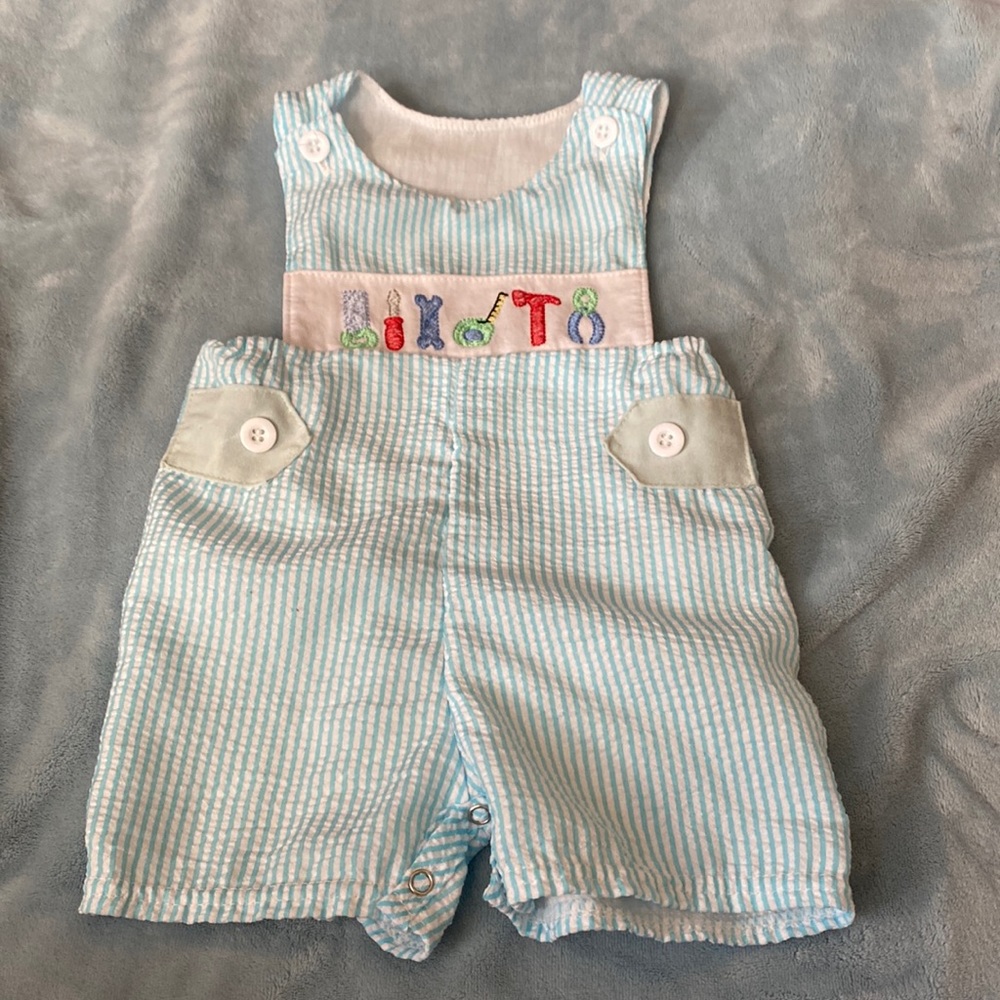 12M honey bean outfit tools never worn